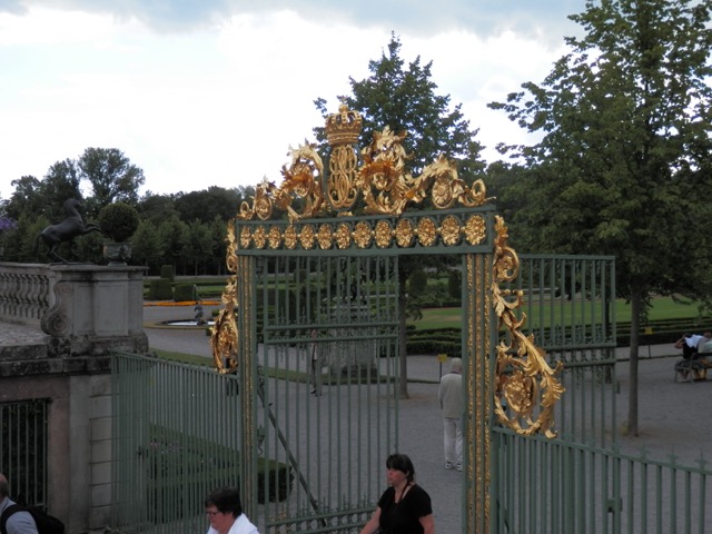 gate