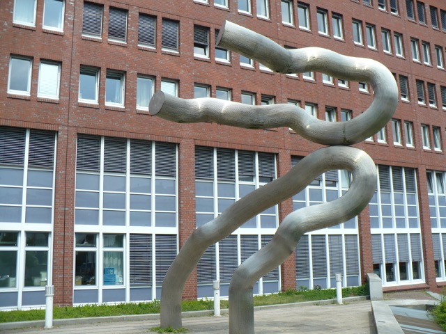 modernist sculpture